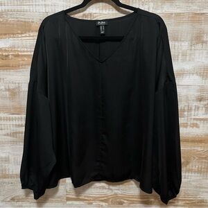 Du Jour Women's V-Neck Drop Shoulder Black Blouse in Size M.